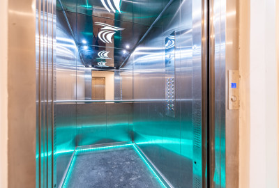 3 izb byt Nad Jazerom, Meteorova, 68 m2, Rekonštrukcia, lodžia, 3/12p., zariadenie, 2x výťah